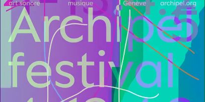 Grafik mit verschiedenen, einander überlagernden Farben und dem Schriftzug «Achipelfestival».