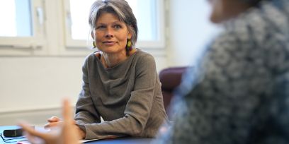 kurze, prägnante Zusammenfassung, was auf dem Bild zu sehen ist und das Linkziel, falls Bild verlinkt ist.