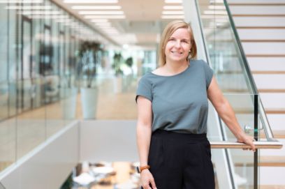 Portraitfoto von Andrea Rohrbach, Absolventin Fachkurs Wissenschaftliches Arbeiten – reflektierte Praxis