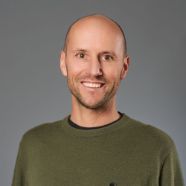 Dr. Raphael Banz